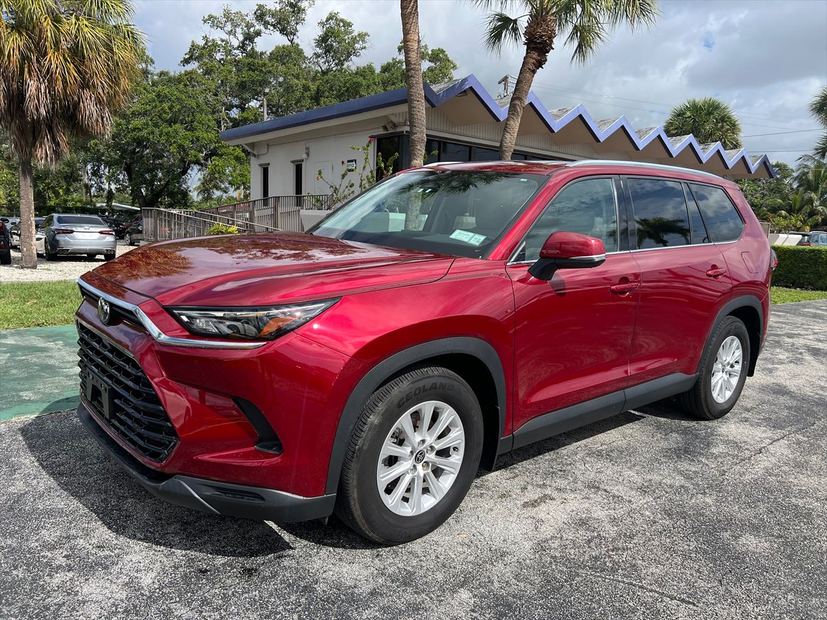 Toyota Grand Highlander 2024 XLE