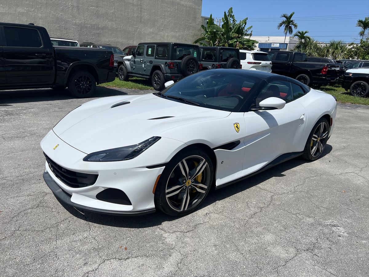 Ferrari Portofino M 2023 Base