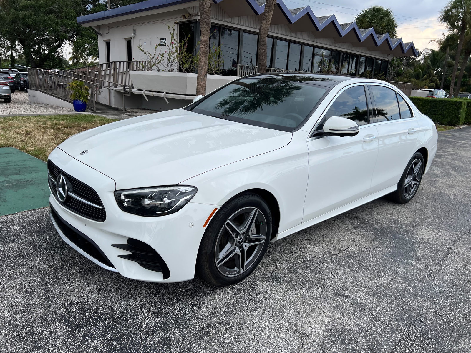 Mercedes-Benz E-Class 2023 E350 4MATIC