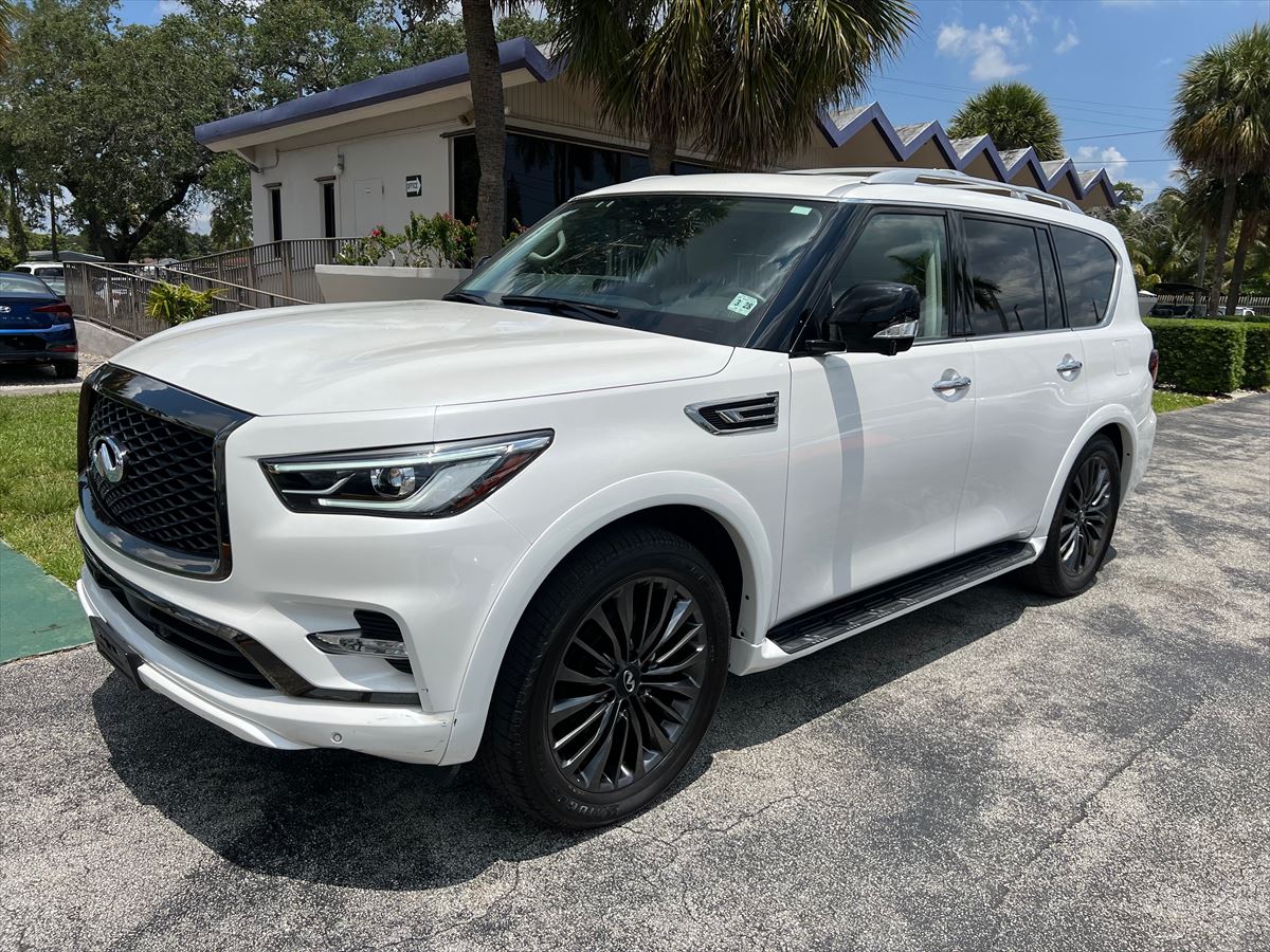 Infiniti QX80 2023 Luxe