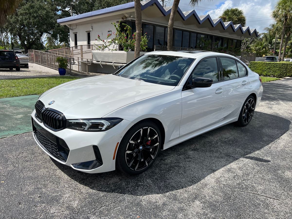 BMW 3 series 2026 330i xDrive