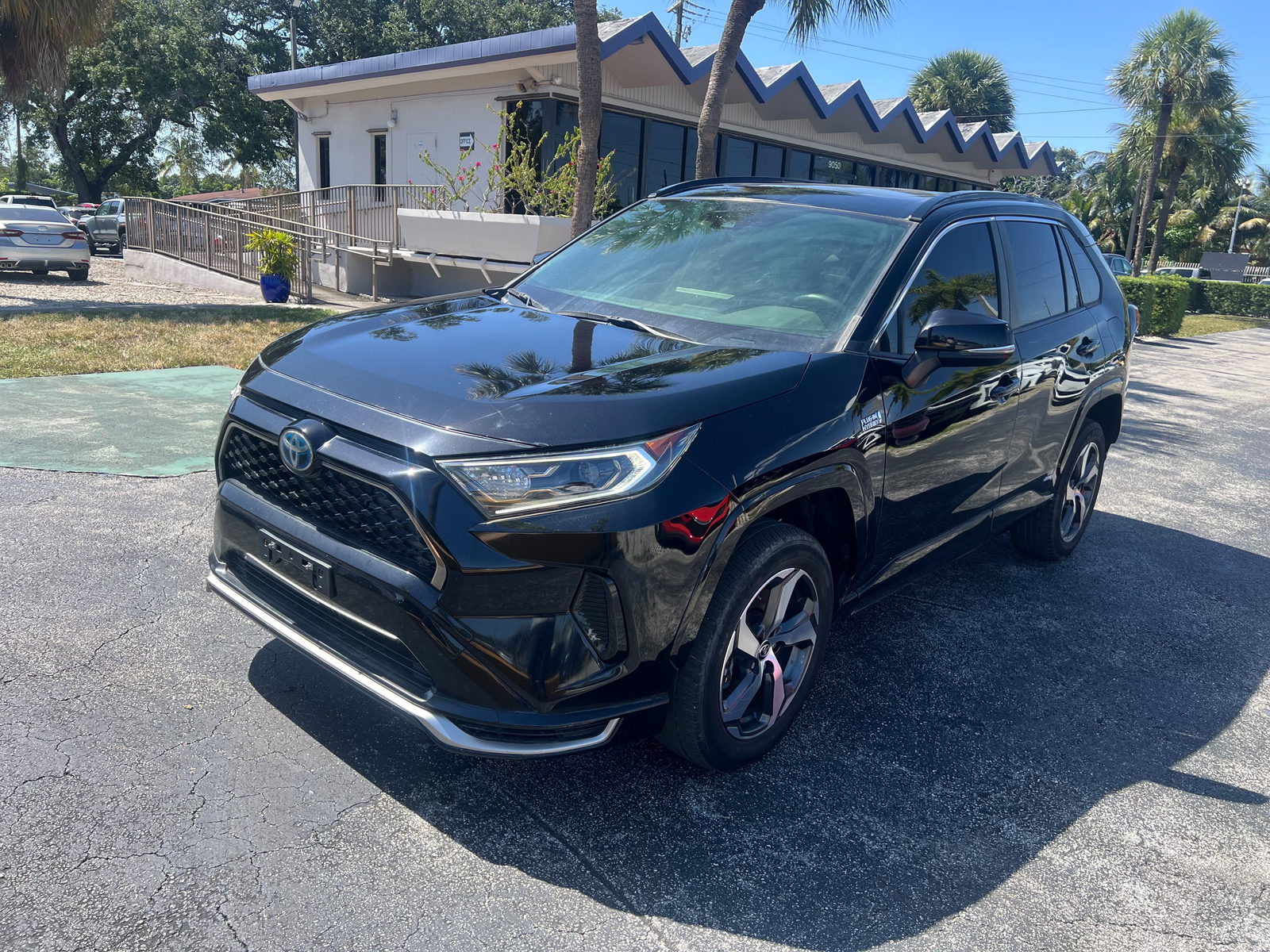 Toyota RAV4 Prime 2021 SE