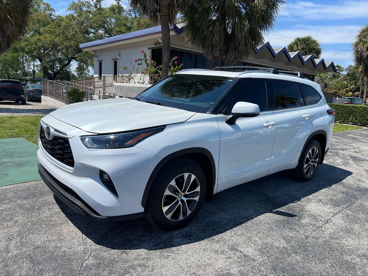 Toyota Highlander 2022 XLE