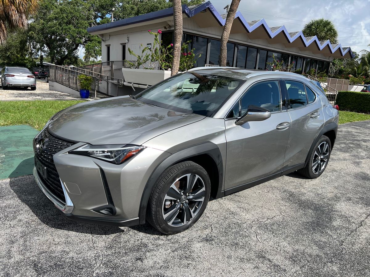 Lexus UX 200 2022 Base