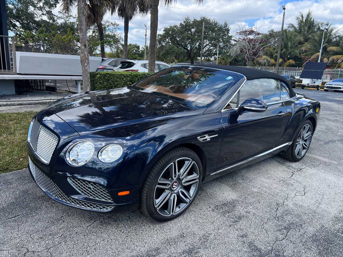 Bentley Continental GTC 2017 Base