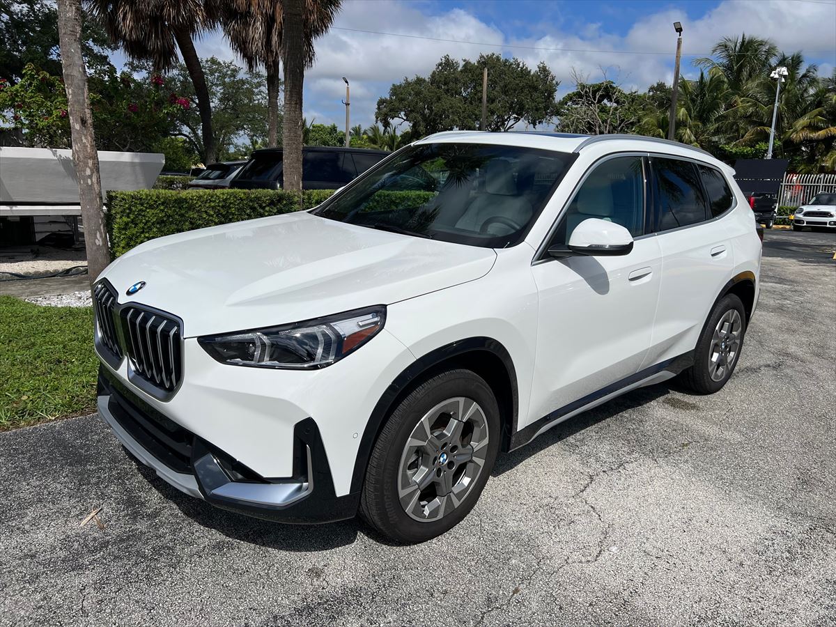 BMW X1 2026 xDrive28i